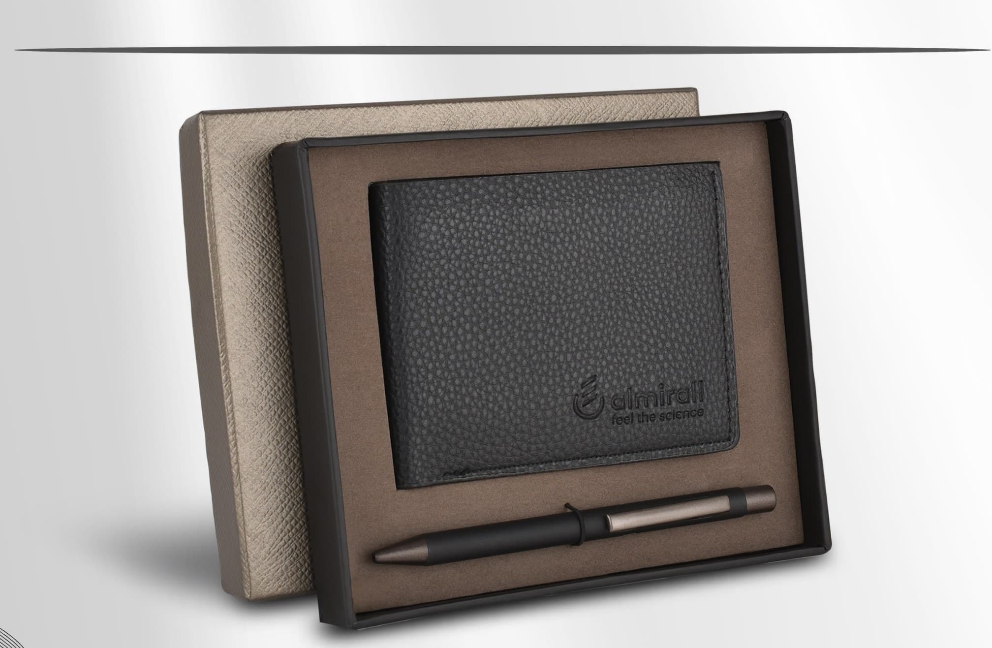 Pebbled Leather Wallet & Pen Set