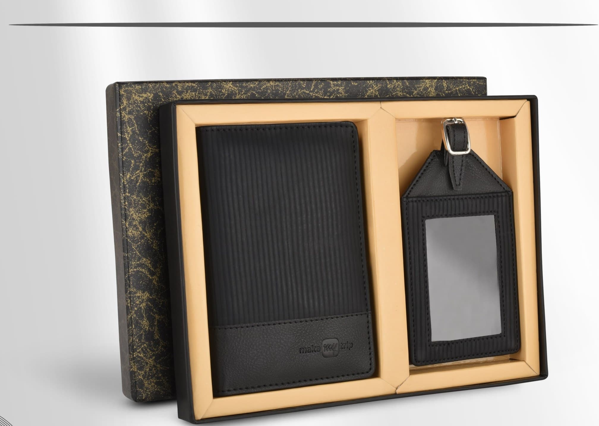 Ribbed Passport Holder & Luggage Tag Set